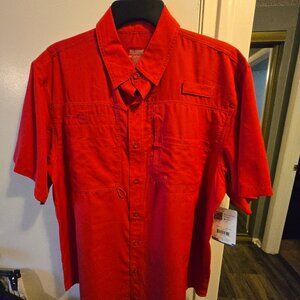 Reel Legends Saltwater II Marina fishing shirt in Chinese Red Size Med NWT